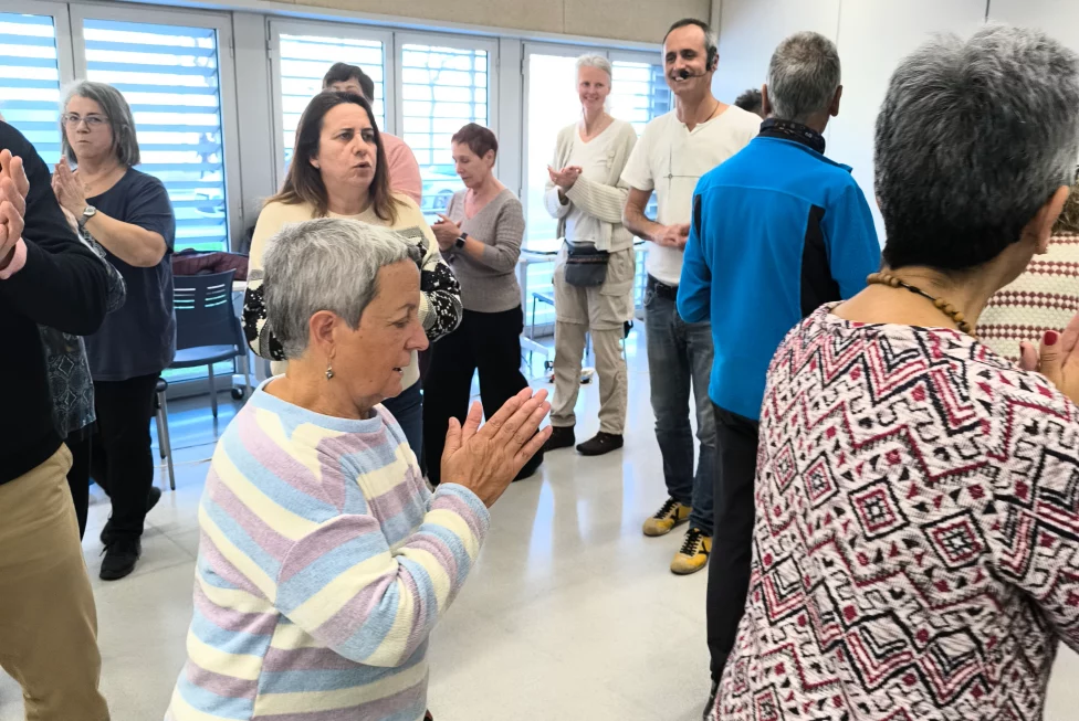 Benedicis de combinar veu amb percussió corporal